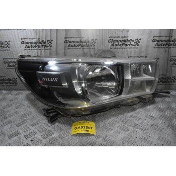 Φανάρι Εμπρός Δεξί Toyota Hilux Revo 2015-2019 (Μηχανικό) (Γνήσιο)
