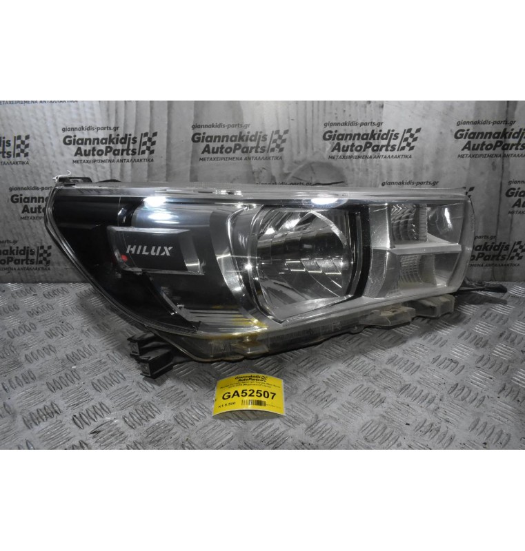 Φανάρι Εμπρός Δεξί Toyota Hilux Revo 2015-2019 (Μηχανικό) (Γνήσιο)