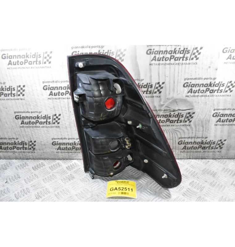 Φανάρι Πίσω Αριστερά Toyota Hilux Revo 2015-2019 (Γνήσιο)