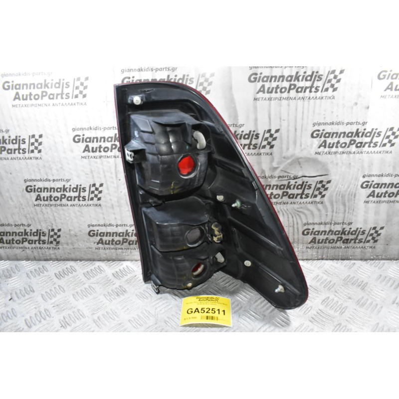 Φανάρι Πίσω Αριστερά Toyota Hilux Revo 2015-2019 (Γνήσιο)