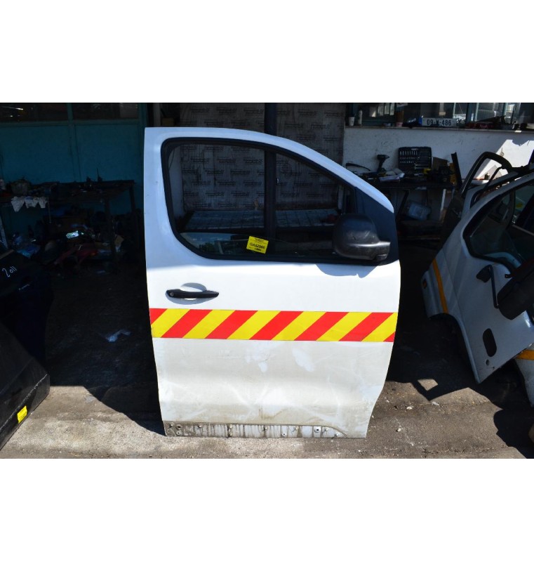 Πόρτα Εμπρός Δεξια Opel Vivaro 2014-2019 (Χωρίς Καθρέφτη)