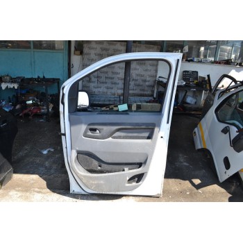 Πόρτα Εμπρός Δεξια Opel Vivaro 2014-2019 (Χωρίς Καθρέφτη)