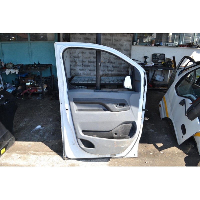 Πόρτα Εμπρός Αριστερη Opel Vivaro 2014-2019 (Χωρίς Καθρέφτη)