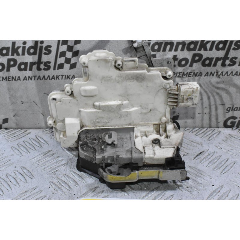 Κλειδαριά Πόρτας Πίσω Δεξιά Porsche Cayenne 958 2010-2018 (Γνήσια) 8J1839016 (Volkswagen Touareg / Audi A4)