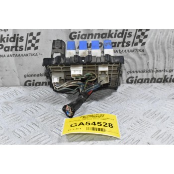 Ασφάλειες - Ασφαλειοθήκη Nissan Navara D22 2001-2005 24311-F9910