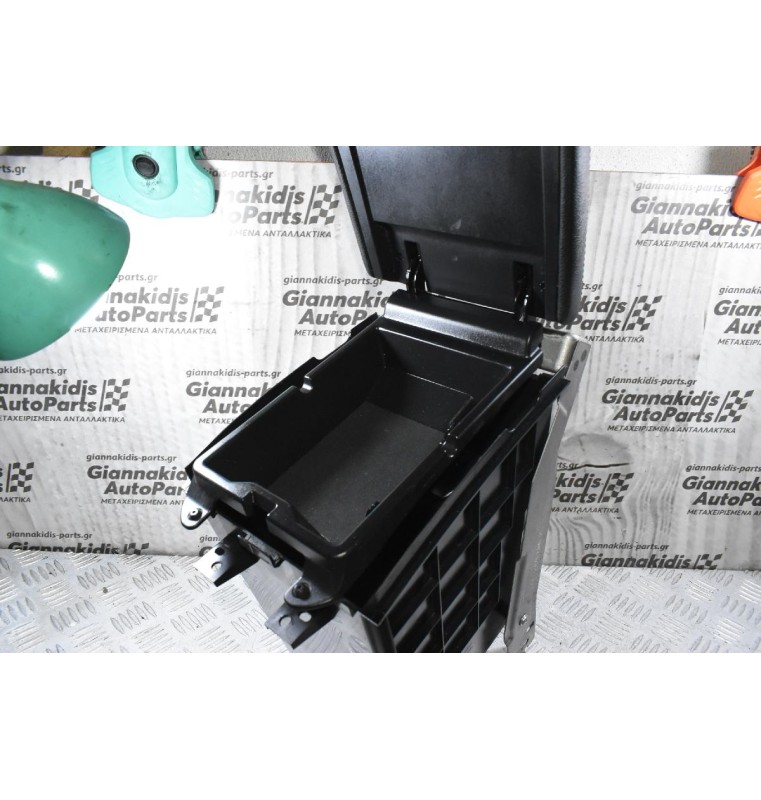 Τεμπέλης / Υποβαχιόνιο Και Ντουλαπάκι Nissan Qashqai J11 2013-2021 969VN-4EA0A 96930-4EA0A 969HT-4EA0A 969ZA-4EA0A-2 (Γνήσια)