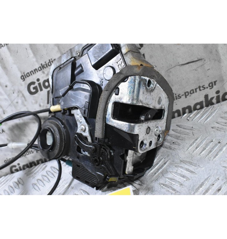 Κλειδαριά Πόρτας Suzuki Grand Vitara 2005-2010 A046693 (Γνήσια) (Πίσω Δεξιά) (8pins) (Toyota Avensis / Auris / Rav 4) (Daihatsu)