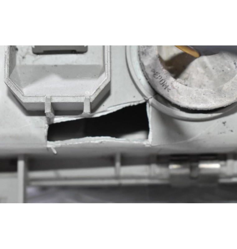 Φανάρι Εμπρός Δεξί Mitsubishi Canter-Fuso 2005-2015 MK486502 (Γνήσιο) (Μικρό Σπάσιμο Στο Πίσω Μέρος)