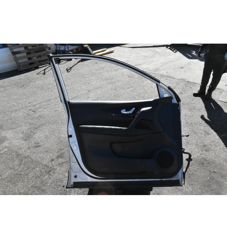 Πόρτα Εμπρος Αριστερα Nissan Qashqai J11 2014-2020 με χτυπημα