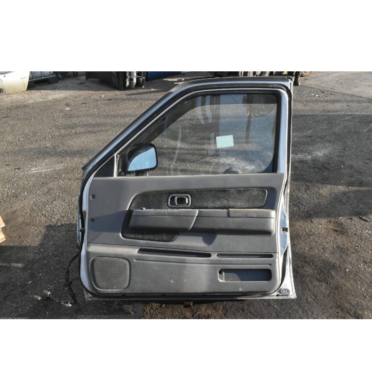 Πόρτα Εμπρός Δεξιά Nissan Navara D22 1998-2005 (Χωρίς Καθρέφτη)