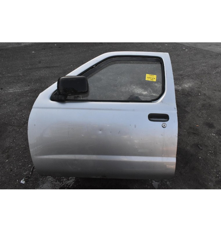 Πόρτα Εμπρός Αριστερη Nissan Navara D22 1998-2005 (Χωρίς Καθρέφτη)