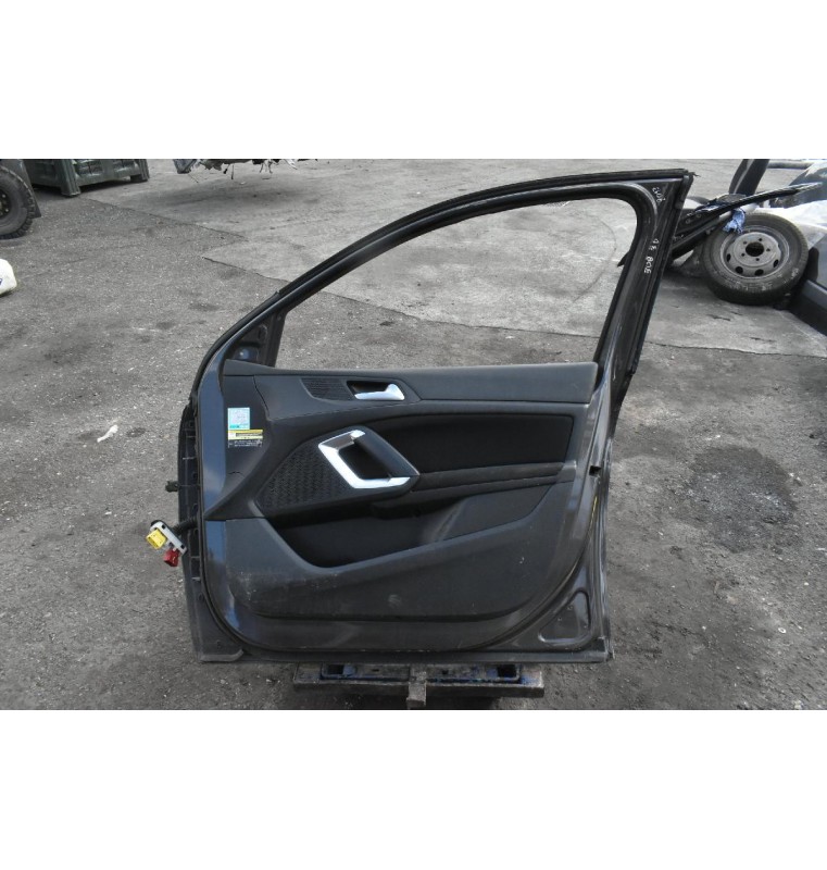 Πόρτα Εμπρός Δεξια Peugeot 308 2014-2019 (Χωρίς Καθρέφτη) (Με Χτύπημα)