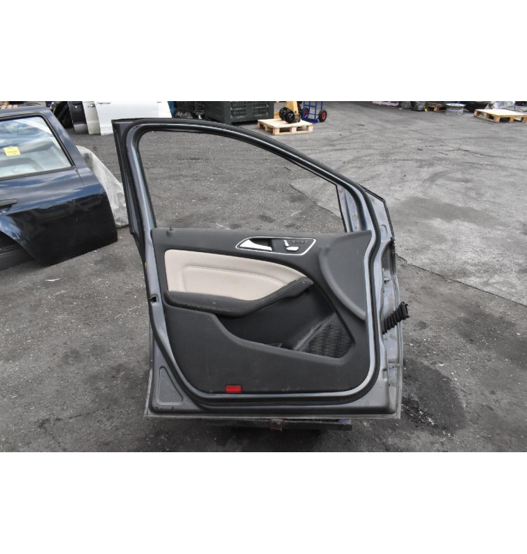 Πόρτα Mercedes-Benz B180 W246 2011-2019 Εμπρος Αριστερη (Μικρο Χτυπημα)