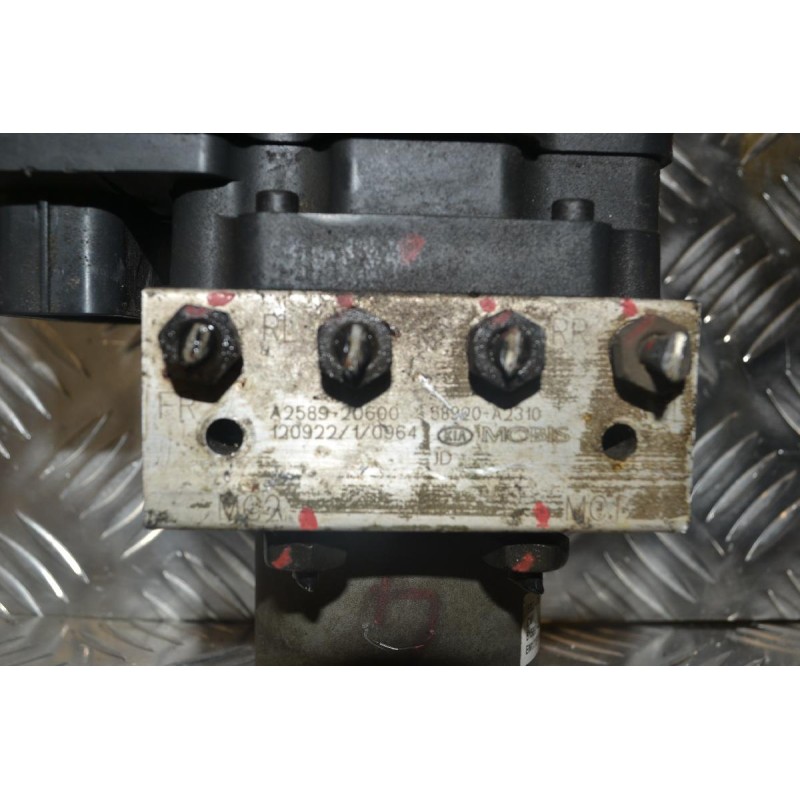 Μονάδα ABS Hyundai i20 / i30 / Elantra 2010-2016 61589-45200 2L589-30600 (Kia Ceed / Picanto)