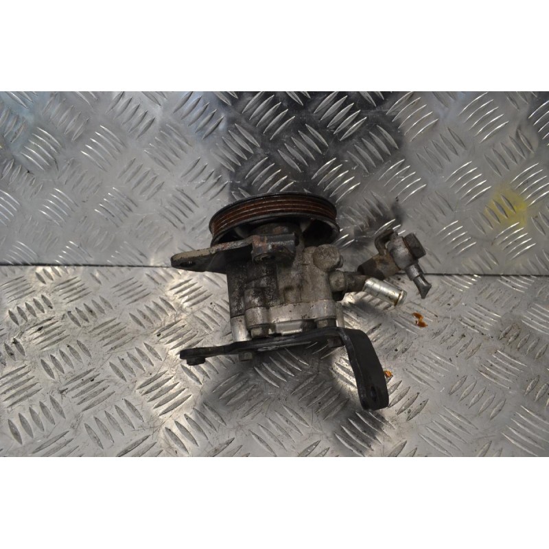 Αντλία Υδραυλικού Τιμονιού Nissan Cabstar 2006-2013 HITACHI 17233091 MB40A