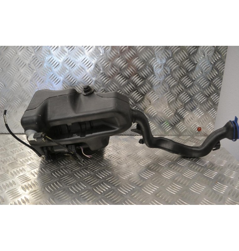 Δοχείο Νερού Υαλοκαθαριστήρων Mercedes-Benz A 200 2014-2018 Α2468690220