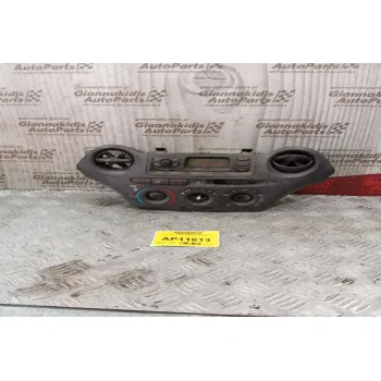 Κεντρικη Κονσόλα Toyota Yaris 1995-2005