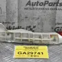 Βαση Προφυλακτηρα Δεξια Mitsubishi L200 Safari KB4 2006-2011
