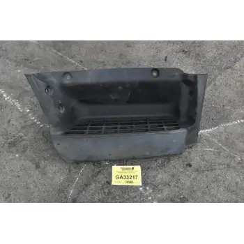 Σκαλοπάτι Δεξια Mitsubishi Canter 2006-2015 (Μεγαλη Καμπινα)