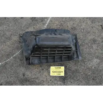 Σκαλοπάτι Δεξι Mitsubishi Canter 2006-2015 (Στενη Καμπινα)