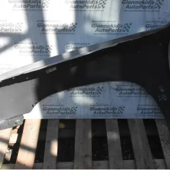 Φτερό Δεξι Toyota Hilux 1990-1997  4X4  LN110 ΙΜΙΤΑΣΙΟΝ