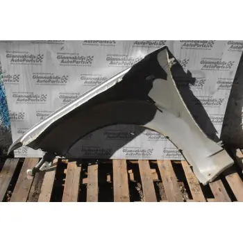 Φτερό Δεξι Nissan Navara D40 2005-2010