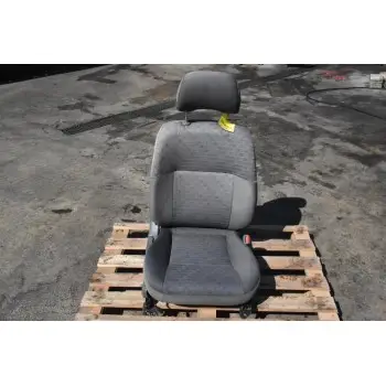 Κάθισμα Δεξί Nissan Navara D22 1998-2010
