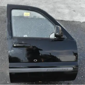 Πόρτα Εμπρός Αριστερή Jeep Cherokee 2004-2008 (Χωρίς Καθρέφτη)