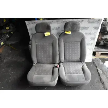 Κάθισματα Αριστερό- Δεξι Σετ Isuzu D-Max 2002-2012