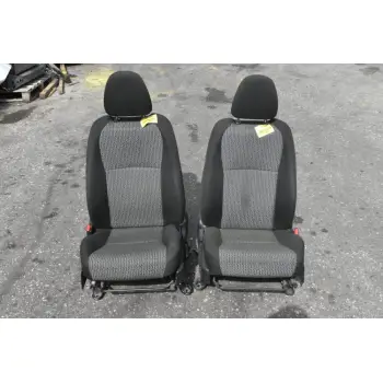 Καθίσματα (Σέτ Αριστερό-Δεξί) Toyota Yaris 2011-2019