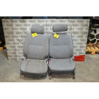 Κάθισματα Αριστερο+Δεξι Toyota Hilux KDN 2001-2005