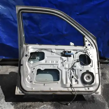 Πόρτα Isuzu D-Max 2002-2013 Εμπρός Αριστερή
