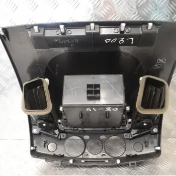 Κονσόλα Ταμπλό - Αεραγωγοί Mitsubishi L200 KB4 2006-2014 MN179802ZZ (Πλαίσιο-Ντουλαπακί)