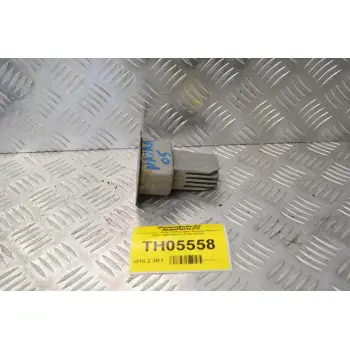 Αντίσταση - Ρελέ Καλοριφέρ Nissan Navara D22 1998-2005 61140-30352