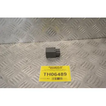 Ρελέ Ηλεκτρικών Παραθύρων Nissan Qashqai J11 2013-2020 24330-C9900 (2 Pins)
