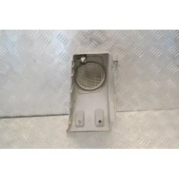 Κάλυμμα / Σήτα ηχείου Δεξιά Του Ταμπλό Mitsubishi Pajero Sport 1997-2008 MR240212