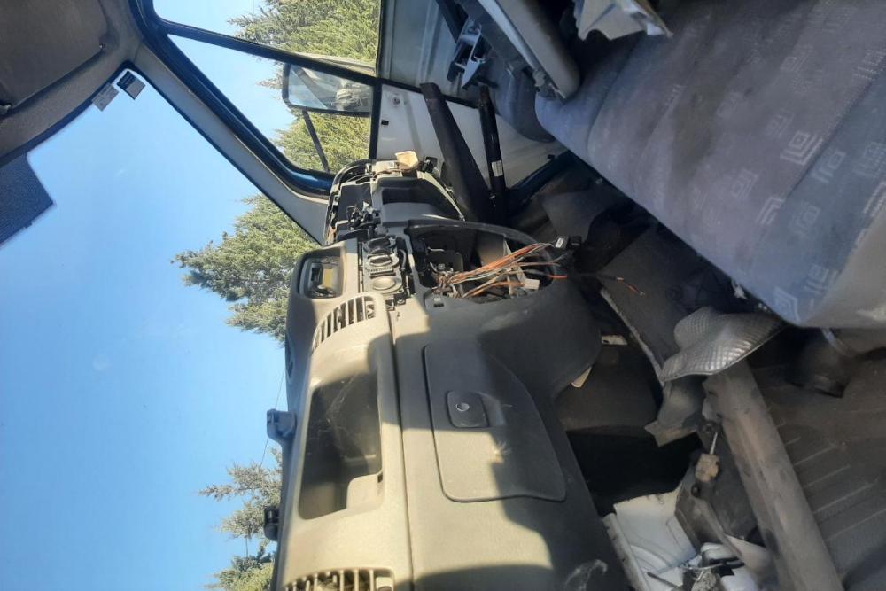 Καμπίνα Mercedes-Benz Sprinter 2000-2006 (Για ανταλλακτικα)