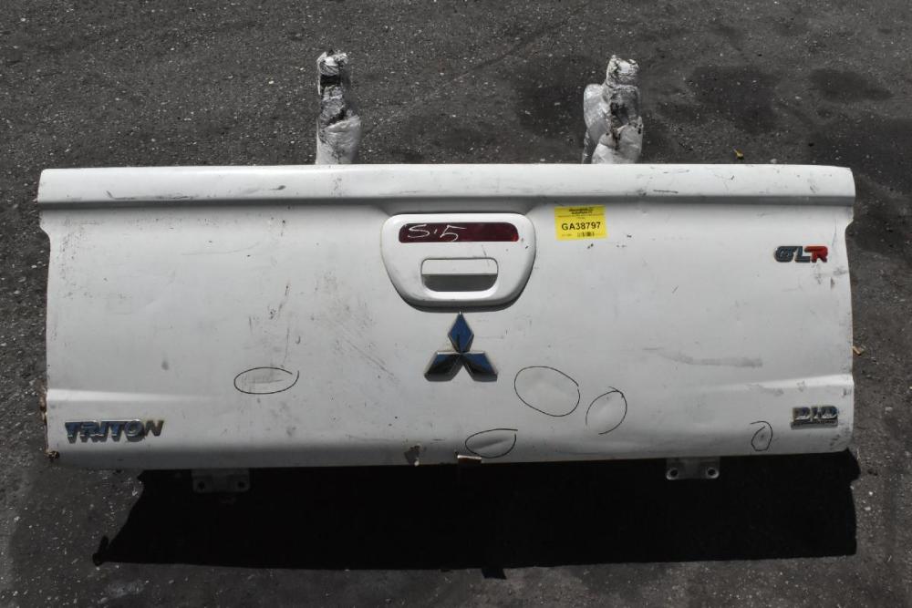 Πόρτα Καρότσας Mitsubishi L200 2010-2015 TRITON