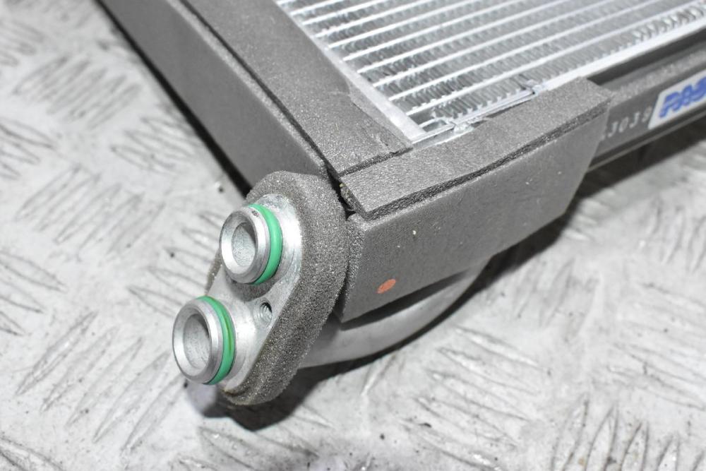 Ψυγείο Καλοριφέρ Hilux KUN 2005-2010 (Corolla 2008-2013) 88501-0K121