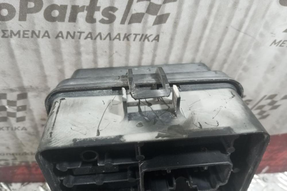 Ασφάλειες - Ασφαλειοθήκη Chevrolet Lacetti 2003-2007 J200AH *Σπασιμο στην μια μερια