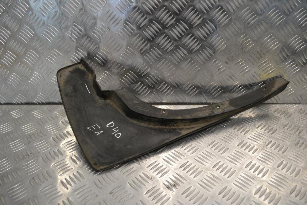 Λασπωτήρας Αριστερά Εμπρός Nissan Navara 2006-2026 D40 EA 63851-EB300