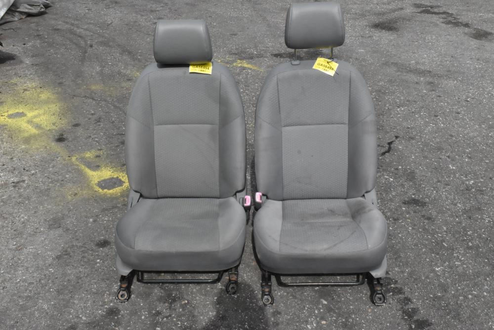 Καθίσματα (Σέτ Αριστερό-Δεξί) Toyota Hilux KUN 2005-2015