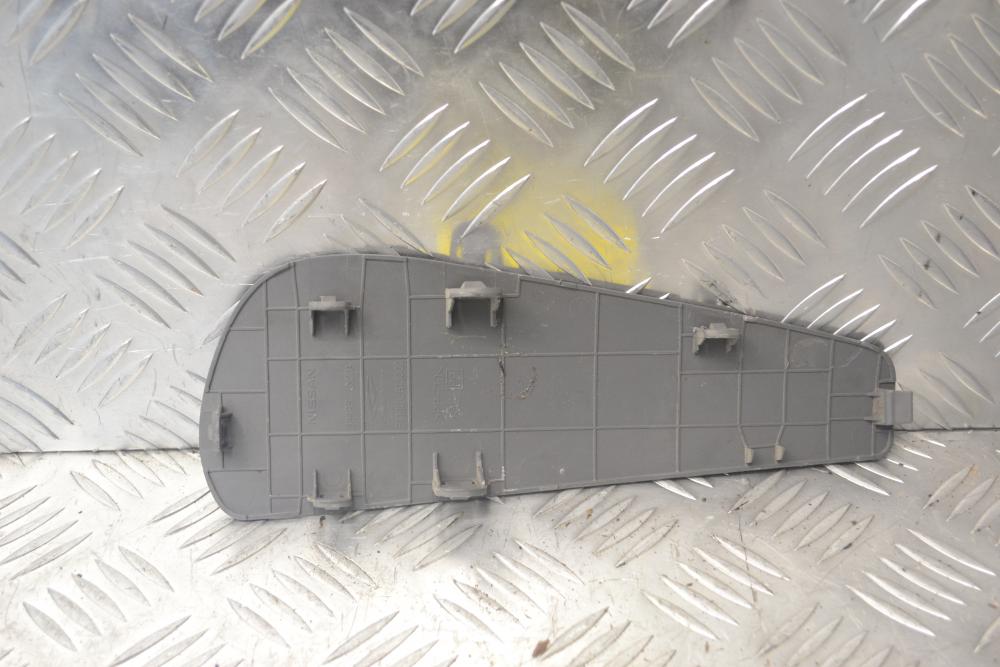 Δεξιό Πλευρικό Καπάκι Του Ταμπλό Nissan NV 200 2009-2012 68498JX00A