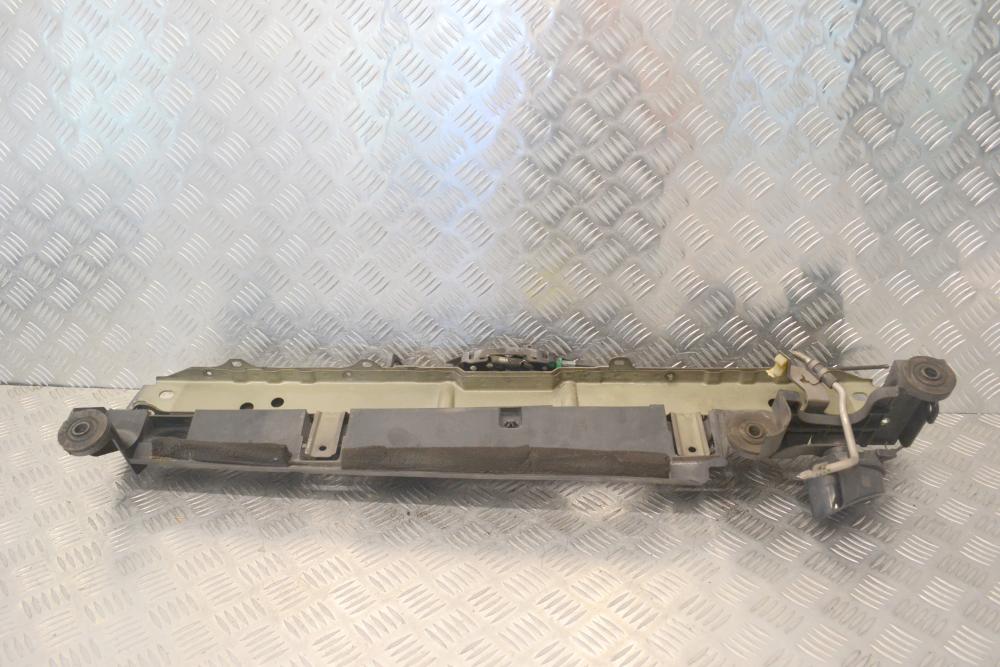 Πάνω Βάση Στήριξης Ψυγείου Nissan Qashqai II J11 2013-2021  21542-4EB0A (Renault Kadjar)