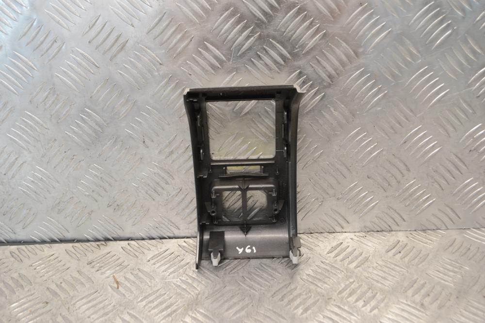 Εξάρτημα Ταμπλό Nissan Patrol Y61 2000-2008 E687-4122-100 E687-4125-100