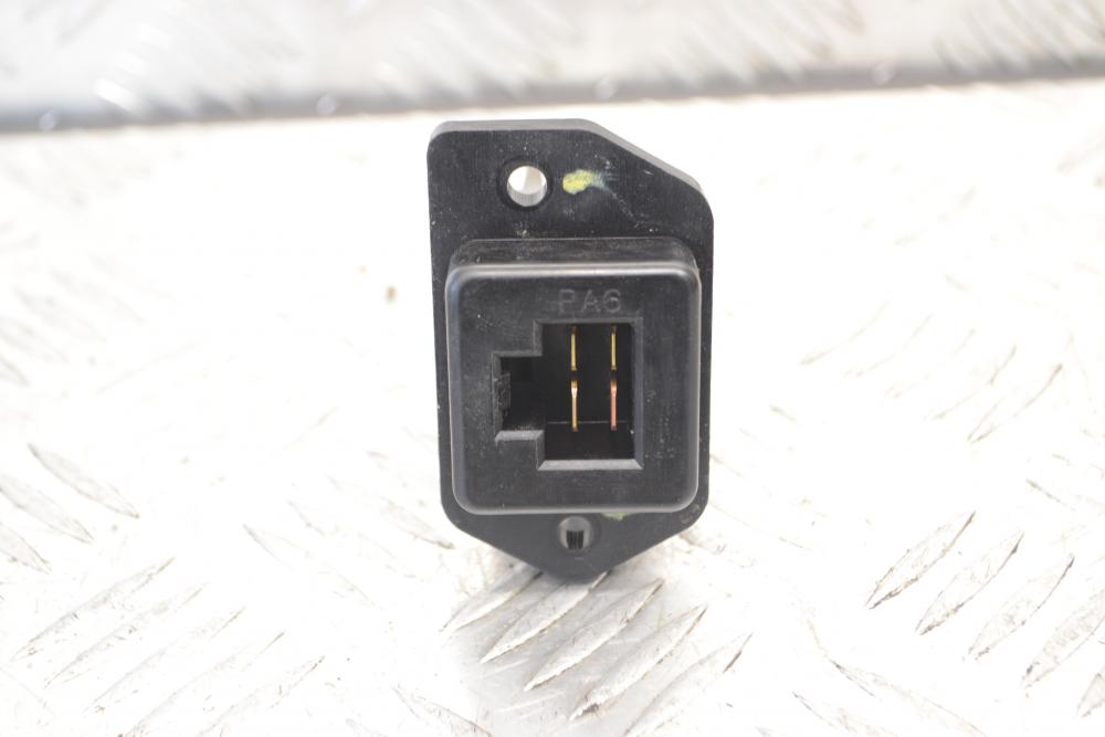Αντίσταση Αέρα Nissan Patrol Y61 2002-2008 C010A6A09 (4 Pins)
